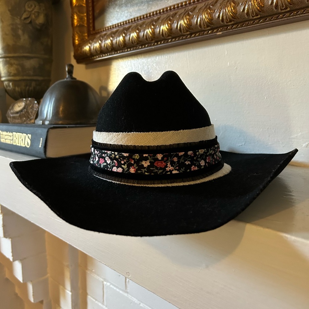 Vintage MHT Custom Designed Black Hat